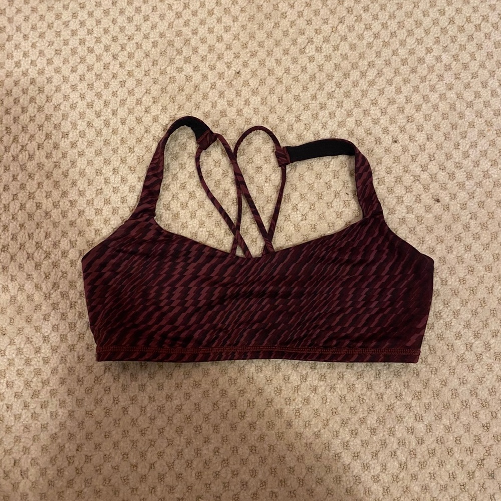 Lululemon free to be sports bra